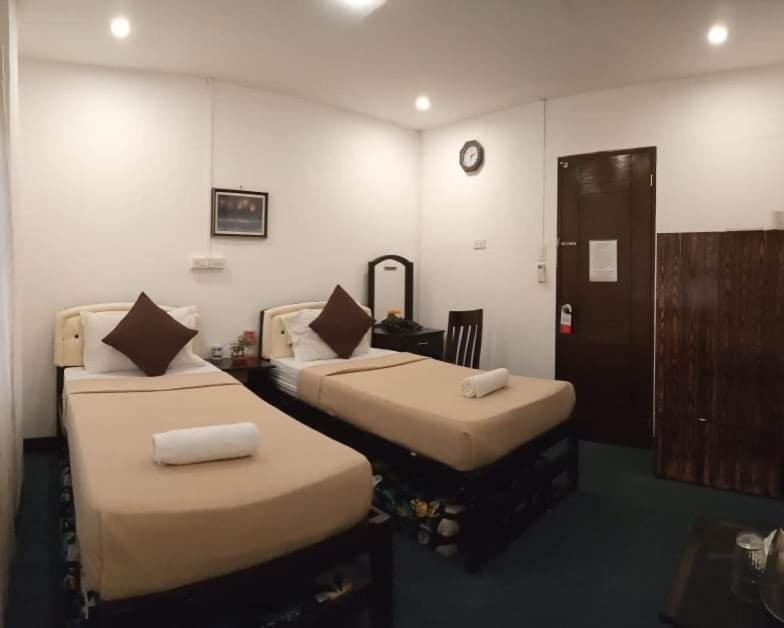 Amax Inn Cebu Mandaue Bagian luar foto