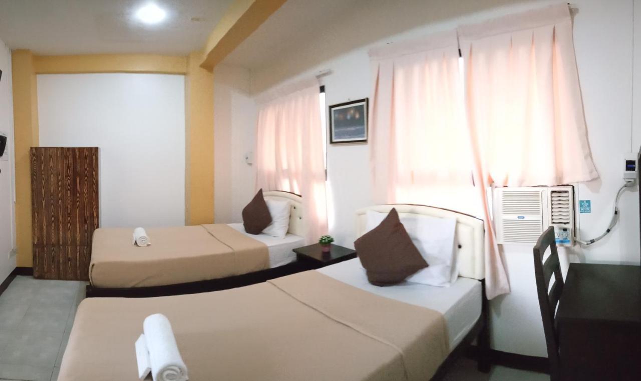 Amax Inn Cebu Mandaue Bagian luar foto