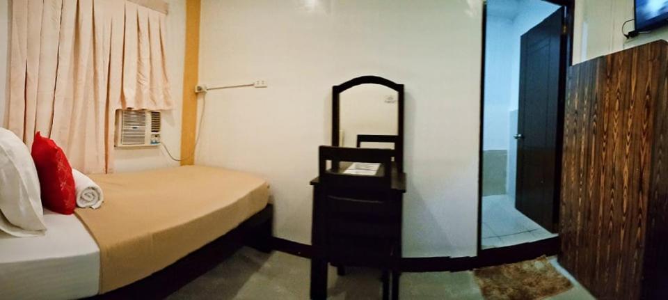 Amax Inn Cebu Mandaue Bagian luar foto