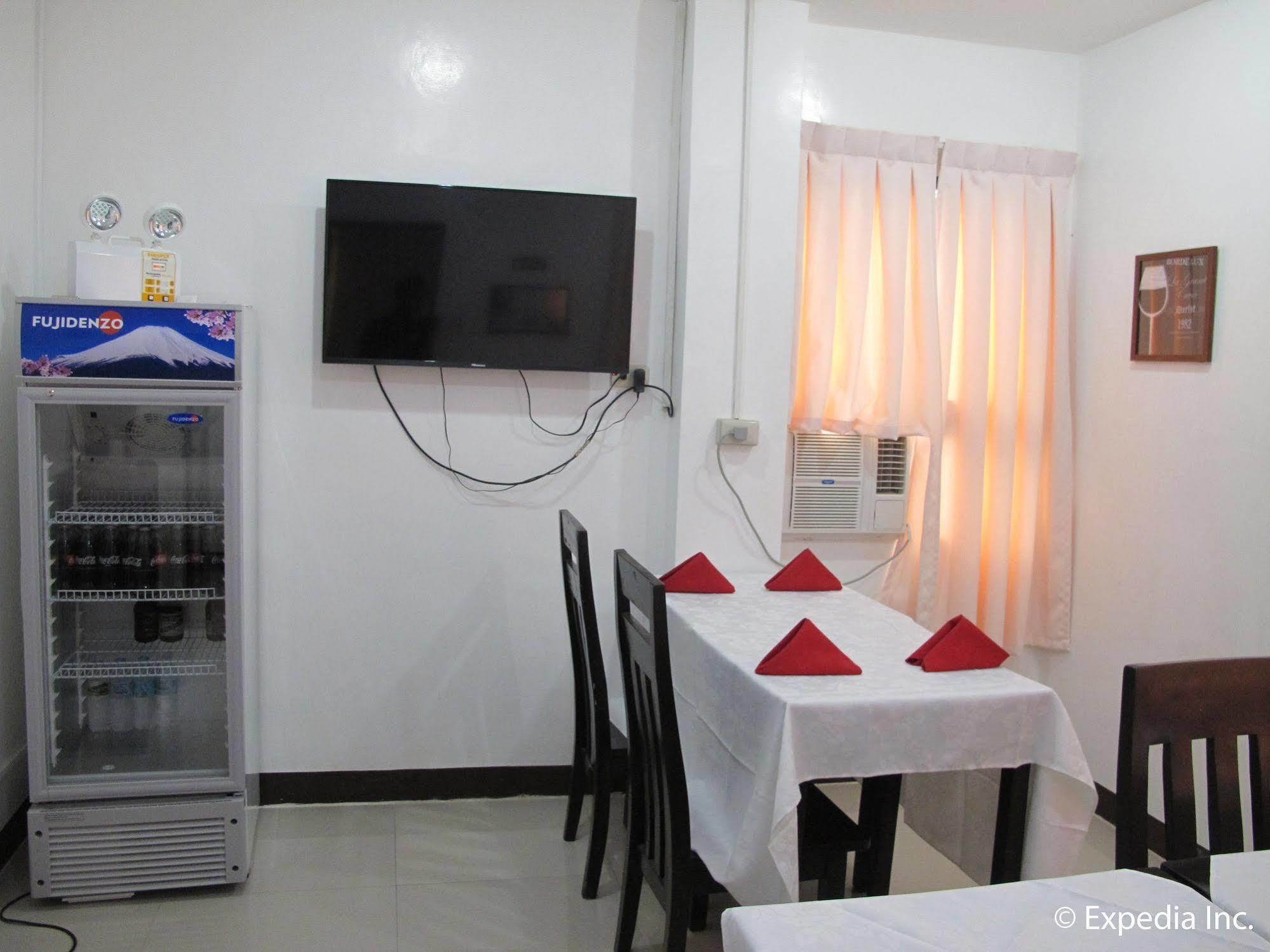 Amax Inn Cebu Mandaue Bagian luar foto