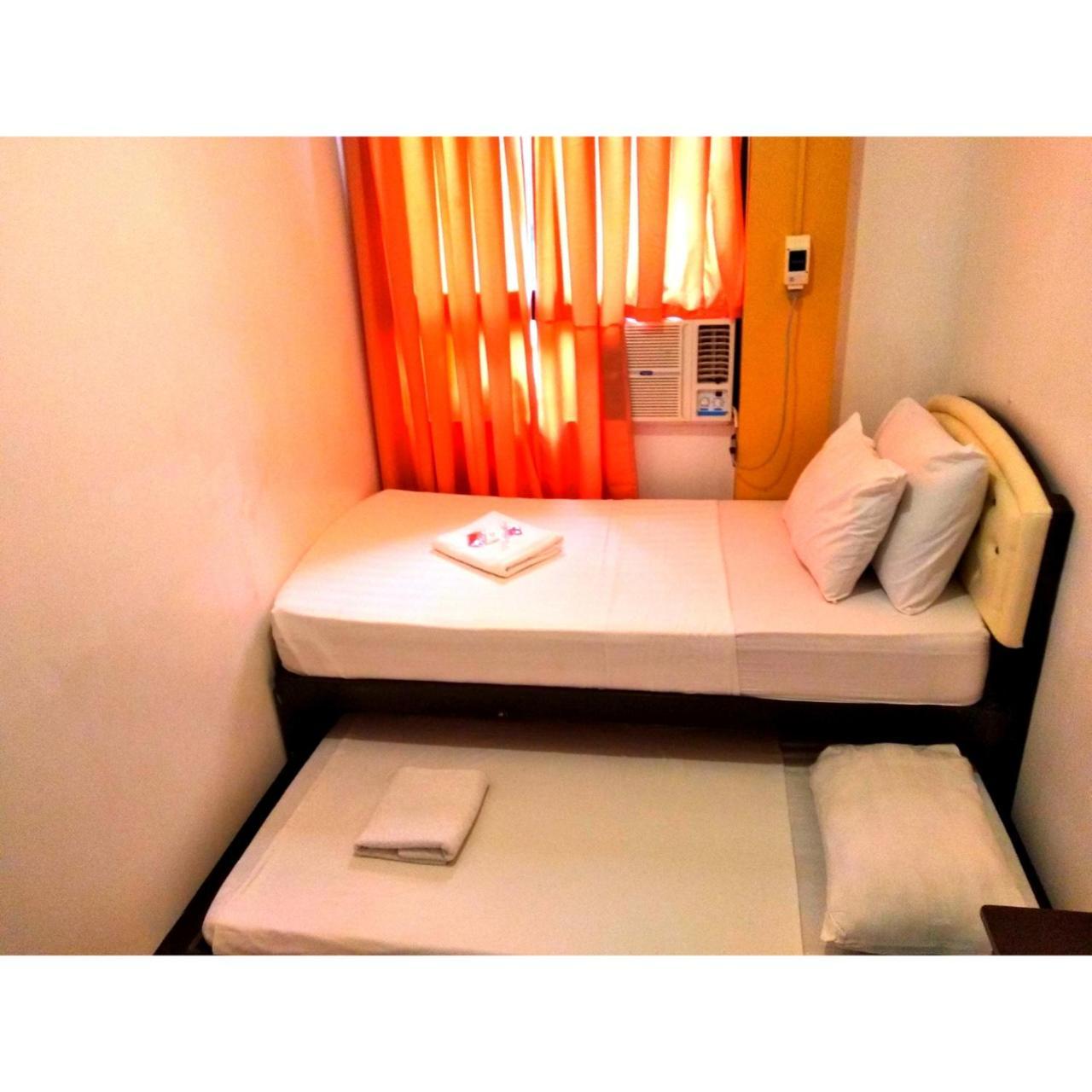 Amax Inn Cebu Mandaue Bagian luar foto